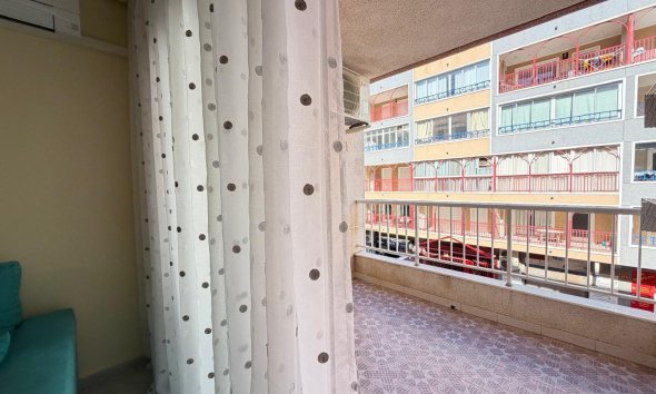 Revente - Apartment -
Torrevieja - Playa del Cura