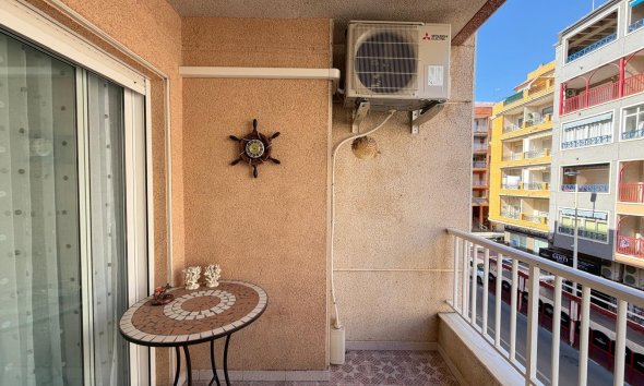 Revente - Apartment -
Torrevieja - Playa del Cura