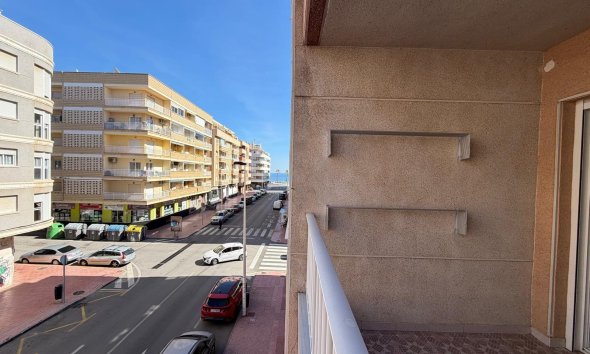 Revente - Apartment -
Torrevieja - Playa del Cura