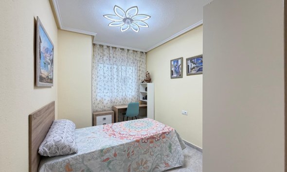 Revente - Apartment -
Torrevieja - Playa del Cura