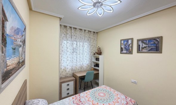 Revente - Apartment -
Torrevieja - Playa del Cura