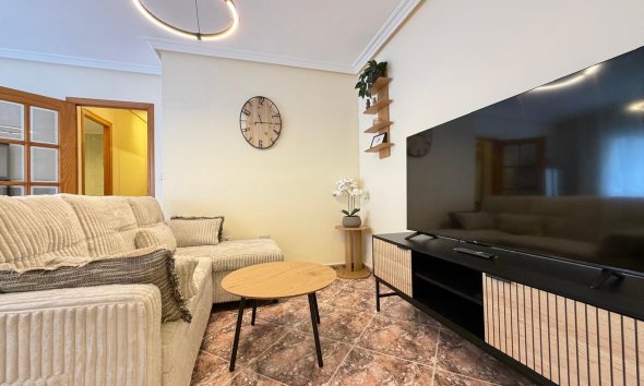 Revente - Apartment -
Torrevieja - Playa de los Locos