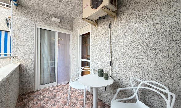Revente - Apartment -
Torrevieja - Playa de los Locos