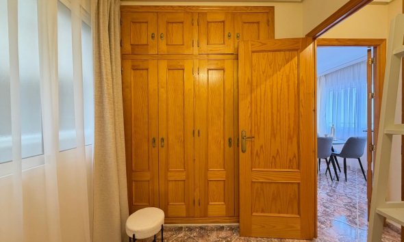 Revente - Apartment -
Torrevieja - Playa de los Locos