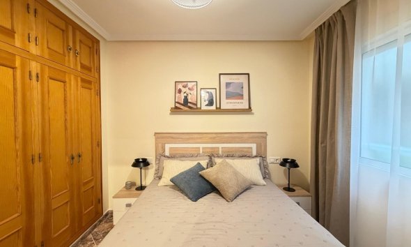 Revente - Apartment -
Torrevieja - Playa de los Locos