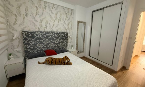 Revente - Apartment -
Torrevieja - Centro