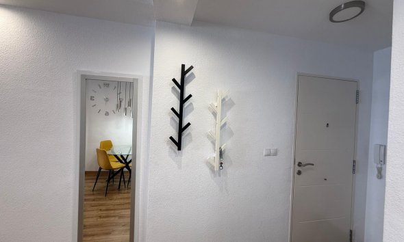 Revente - Apartment -
Torrevieja - Centro