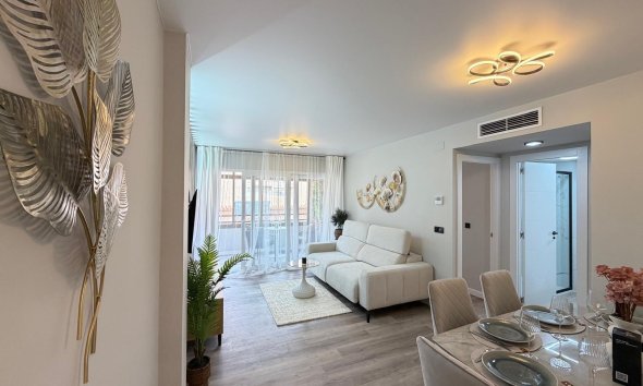 Revente - Apartment -
Torrevieja - Estacion De Autobuses