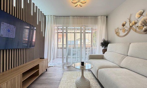 Revente - Apartment -
Torrevieja - Estacion De Autobuses