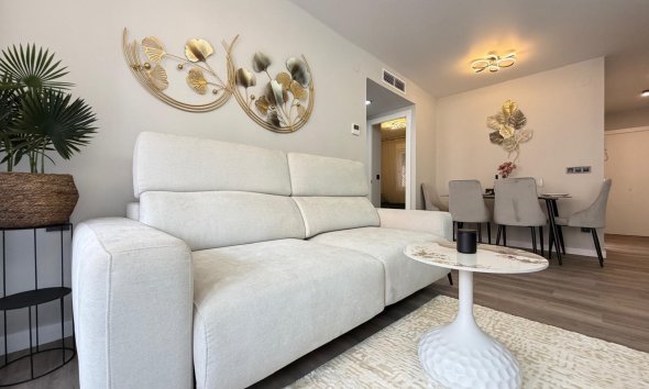 Revente - Apartment -
Torrevieja - Estacion De Autobuses