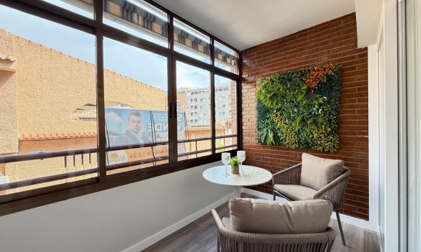Revente - Apartment -
Torrevieja - Estacion De Autobuses