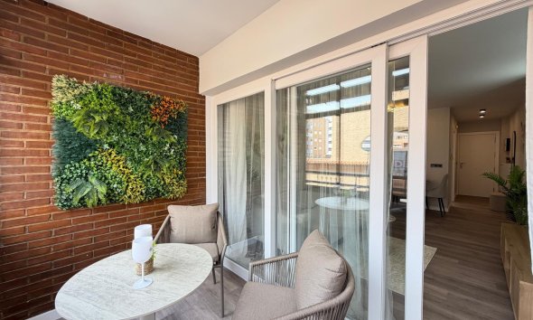 Revente - Apartment -
Torrevieja - Estacion De Autobuses