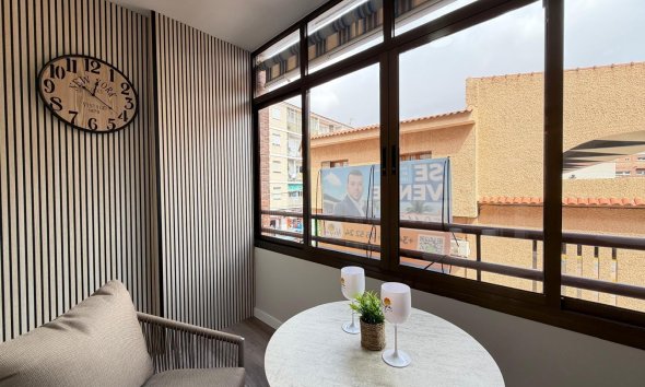 Revente - Apartment -
Torrevieja - Estacion De Autobuses