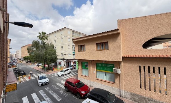 Revente - Apartment -
Torrevieja - Estacion De Autobuses