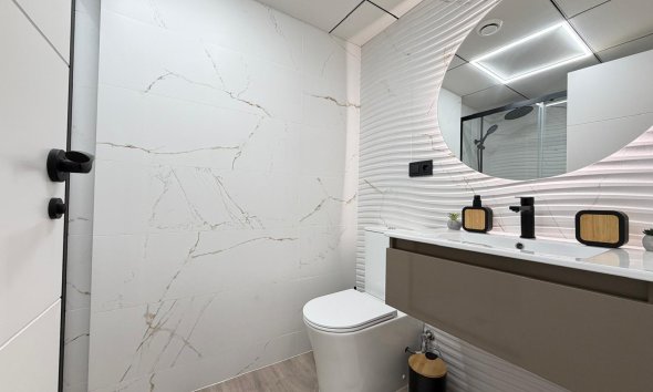 Revente - Apartment -
Torrevieja - Estacion De Autobuses