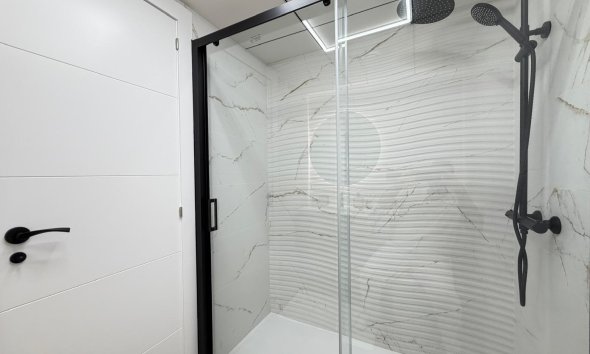 Revente - Apartment -
Torrevieja - Estacion De Autobuses