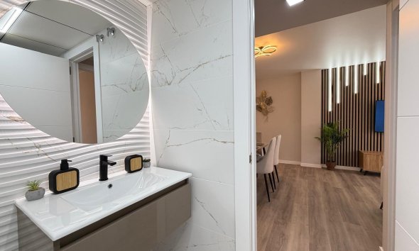 Revente - Apartment -
Torrevieja - Estacion De Autobuses
