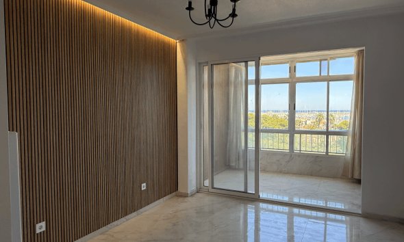 Revente - Apartment -
Torrevieja - Costa Blanca
