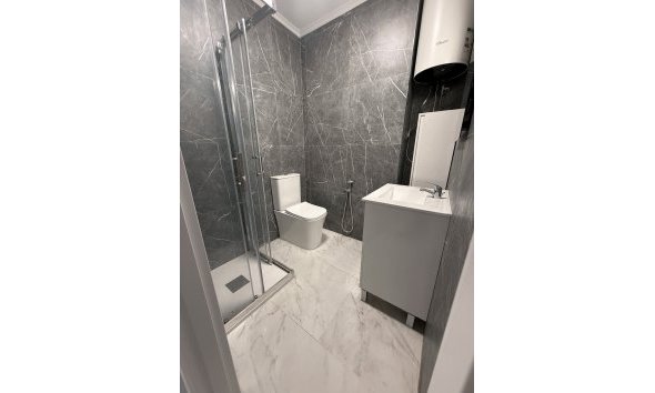 Revente - Apartment -
Torrevieja - Costa Blanca