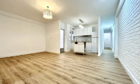 Revente - Apartment -
Torrevieja - Costa Blanca
