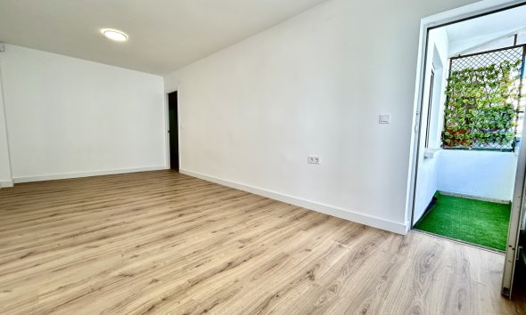 Revente - Apartment -
Torrevieja - Costa Blanca