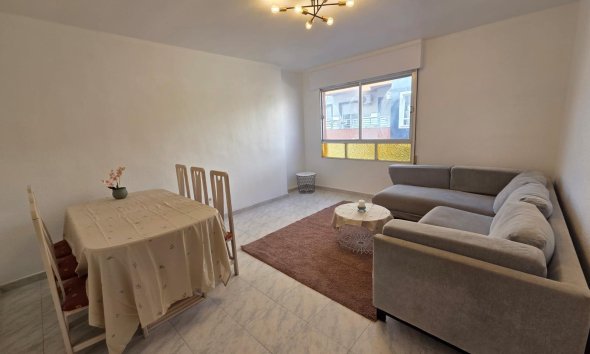 Revente - Apartment -
Torrevieja - Estacion De Autobuses
