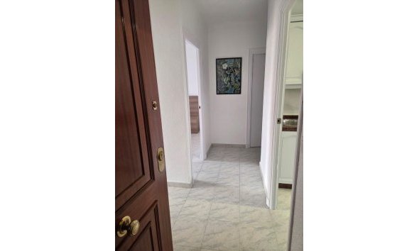 Revente - Apartment -
Torrevieja - Estacion De Autobuses