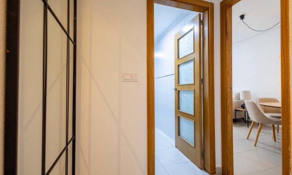 Revente - Apartment -
Torrevieja - Las Calas
