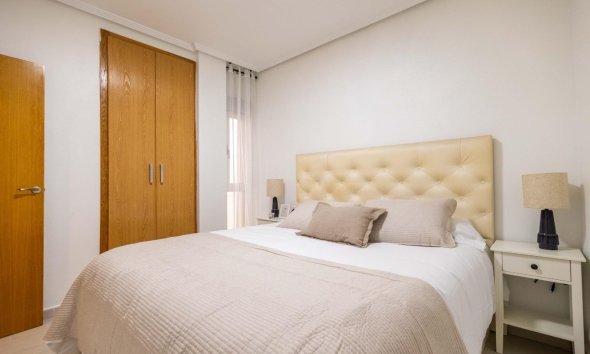 Revente - Apartment -
Torrevieja - Las Calas