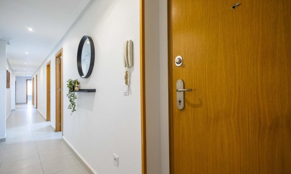 Revente - Apartment -
Torrevieja - Las Calas