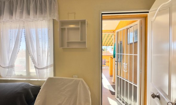 Revente - Bungalow -
Torrevieja - Torretas