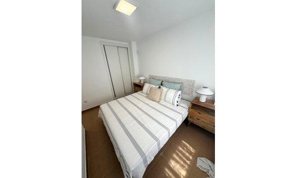 Revente - Apartment -
Torrevieja - Centro - Muelle Pesquero