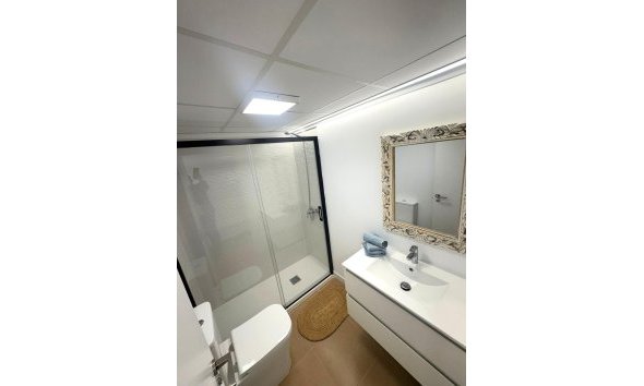 Revente - Apartment -
Torrevieja - Centro - Muelle Pesquero