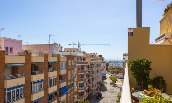 Revente - Attique -
Torrevieja - Centro