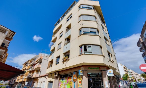 Revente - Attique -
Torrevieja - Centro