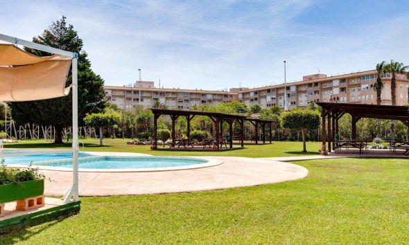 Revente - Bungalow -
Torrevieja - Parque de las Naciones