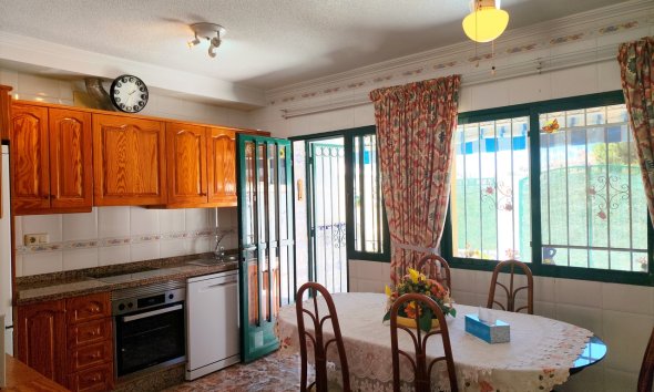 Revente - Town House -
La Zenia - Costa Blanca