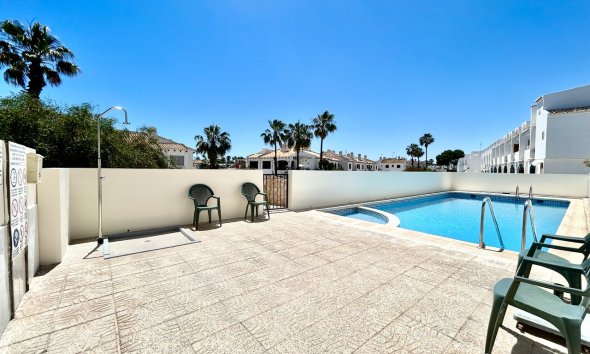 Revente - Town House -
La Zenia - Costa Blanca