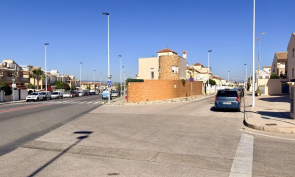 Revente - Town House -
Torrevieja - Costa Blanca