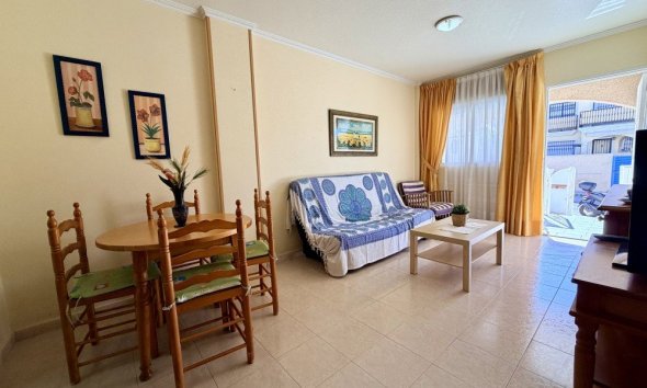 Revente - Town House -
Torrevieja - Costa Blanca