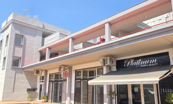 Revente - Apartment -
Villamartin - Costa Blanca