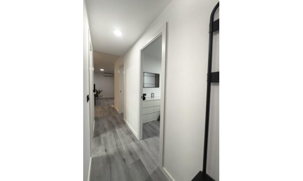 Revente - Apartment -
Torrevieja - Curva Del Palangre