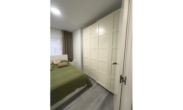 Revente - Apartment -
Torrevieja - Curva Del Palangre