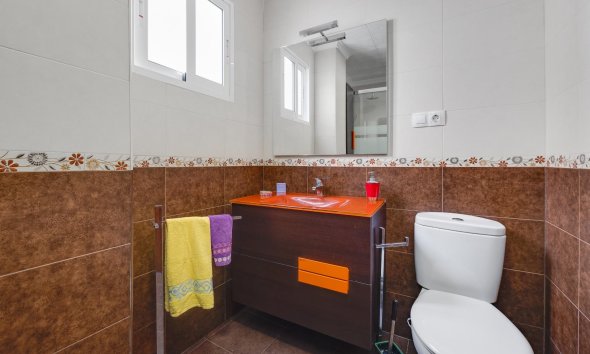 Revente - Apartment -
Torrevieja - Centro