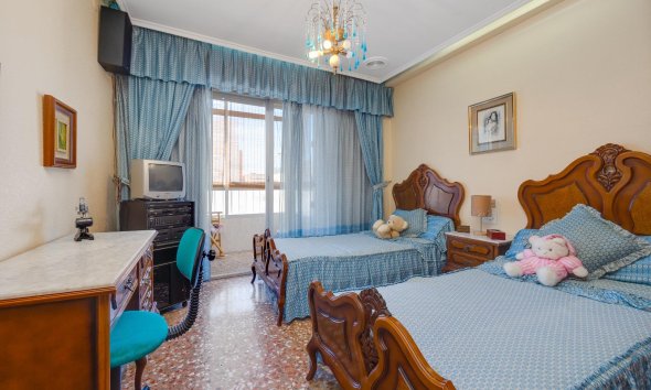 Revente - Apartment -
Torrevieja - Centro