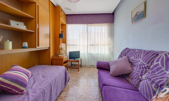 Revente - Apartment -
Torrevieja - Centro