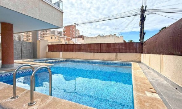 Revente - Apartment -
Torrevieja - Costa Blanca