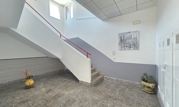 Resale - Apartment -
Villamartin - Costa Blanca