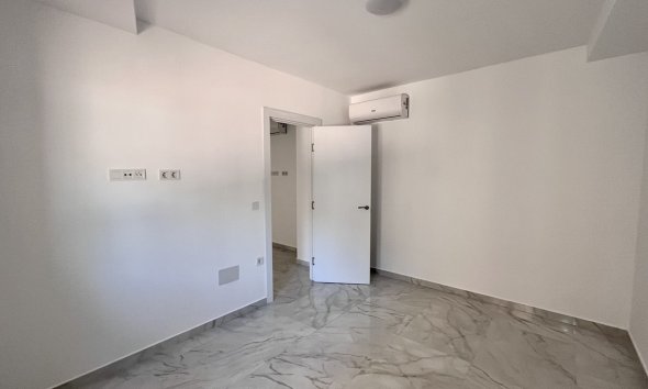 Reventa - Bungalow -
Torrevieja