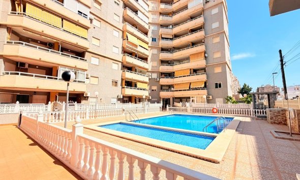Reventa - Apartment -
Torrevieja - Nueva Torrevieja